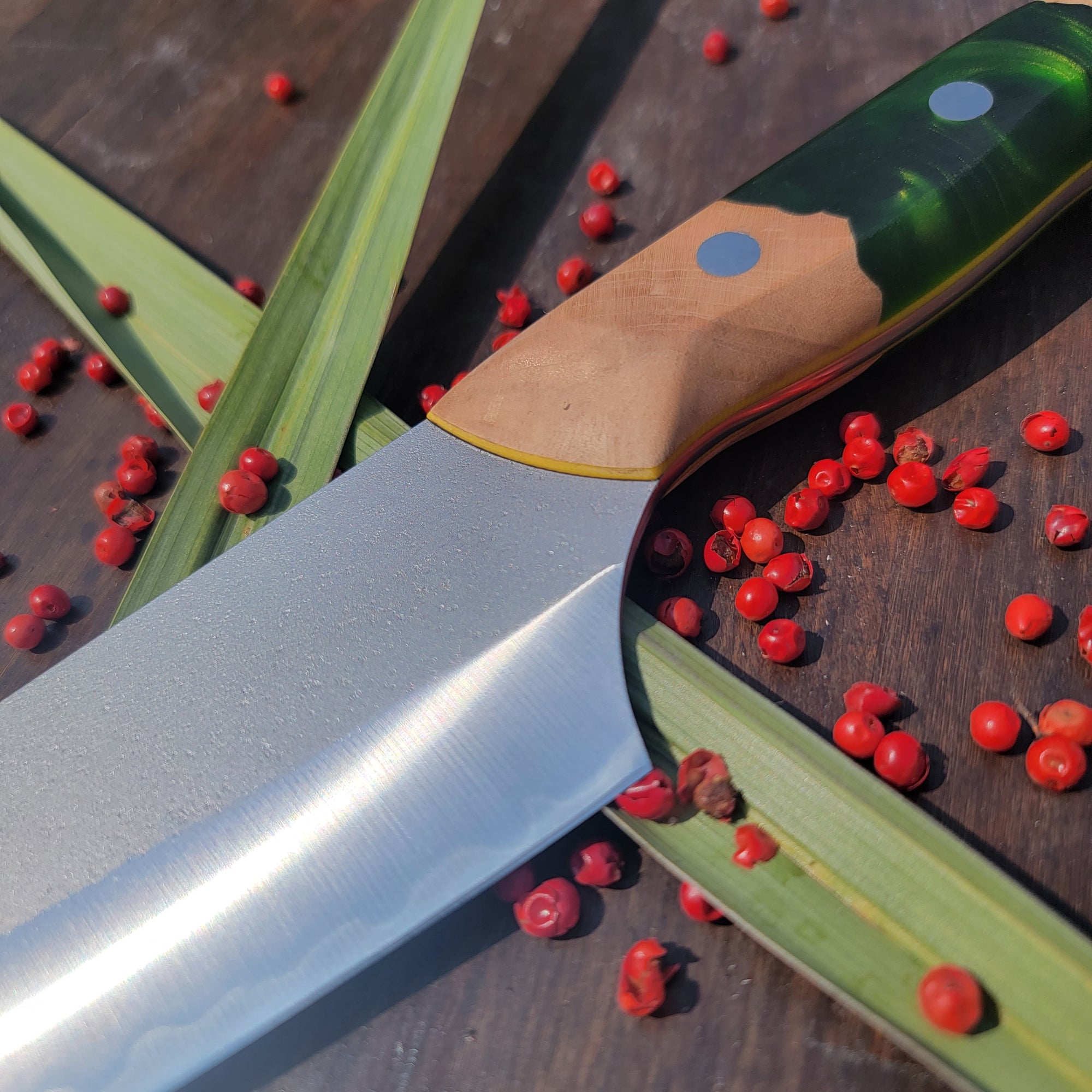 Dingo with a "Green" handle