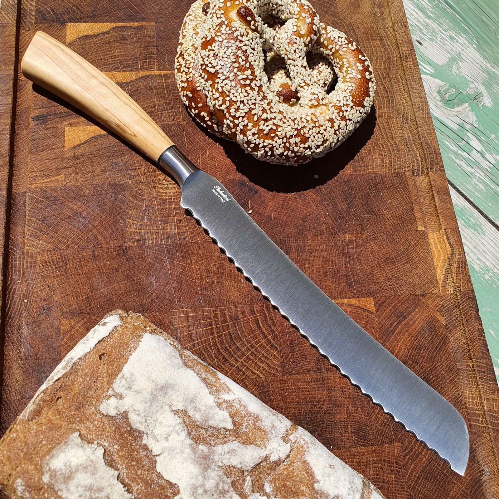 Bread Knife
