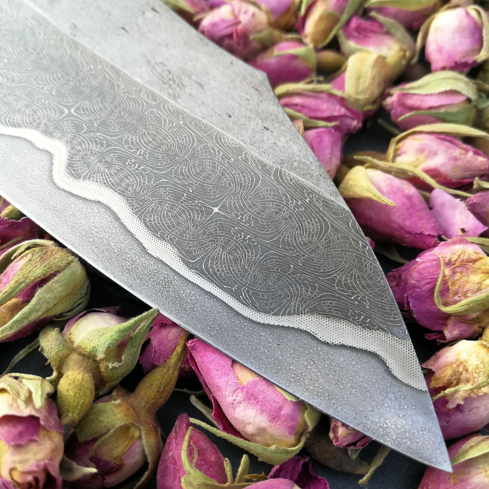 Eiffel Tower Knives