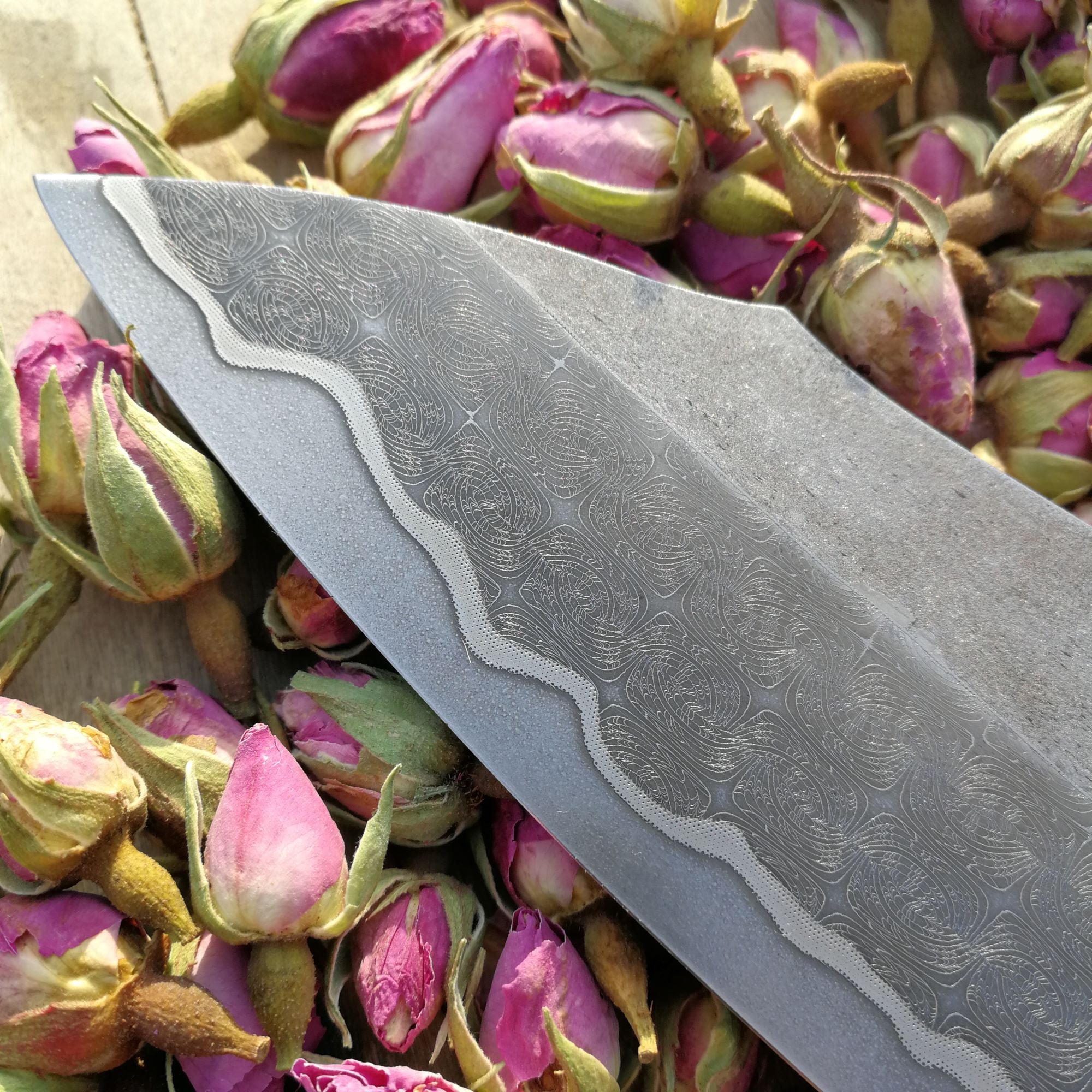 Eiffel Tower Knives