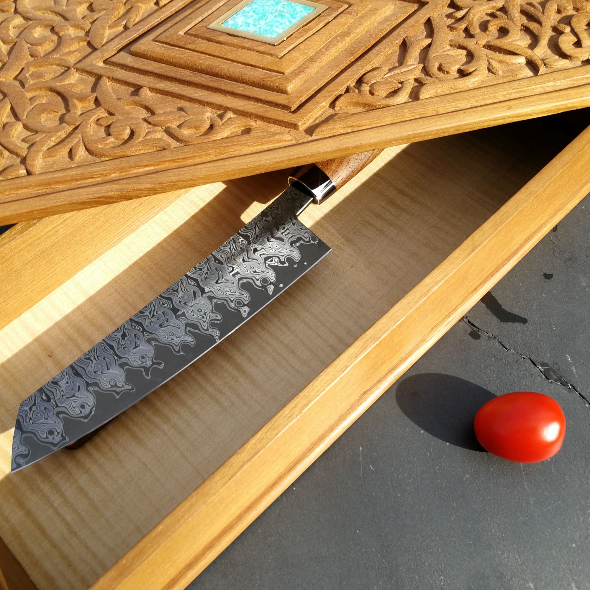 Mecca Knives