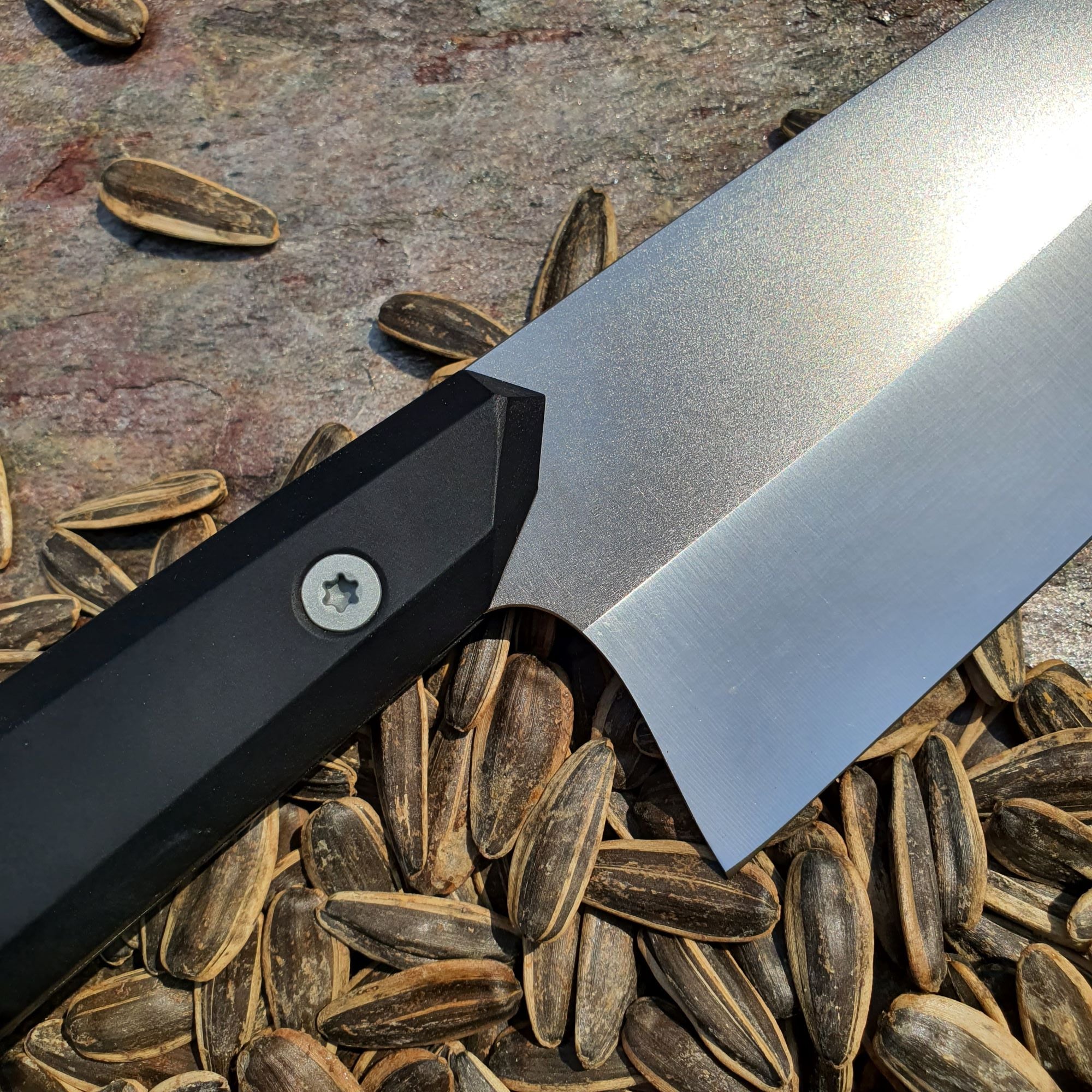 Moustache (J handle - black)