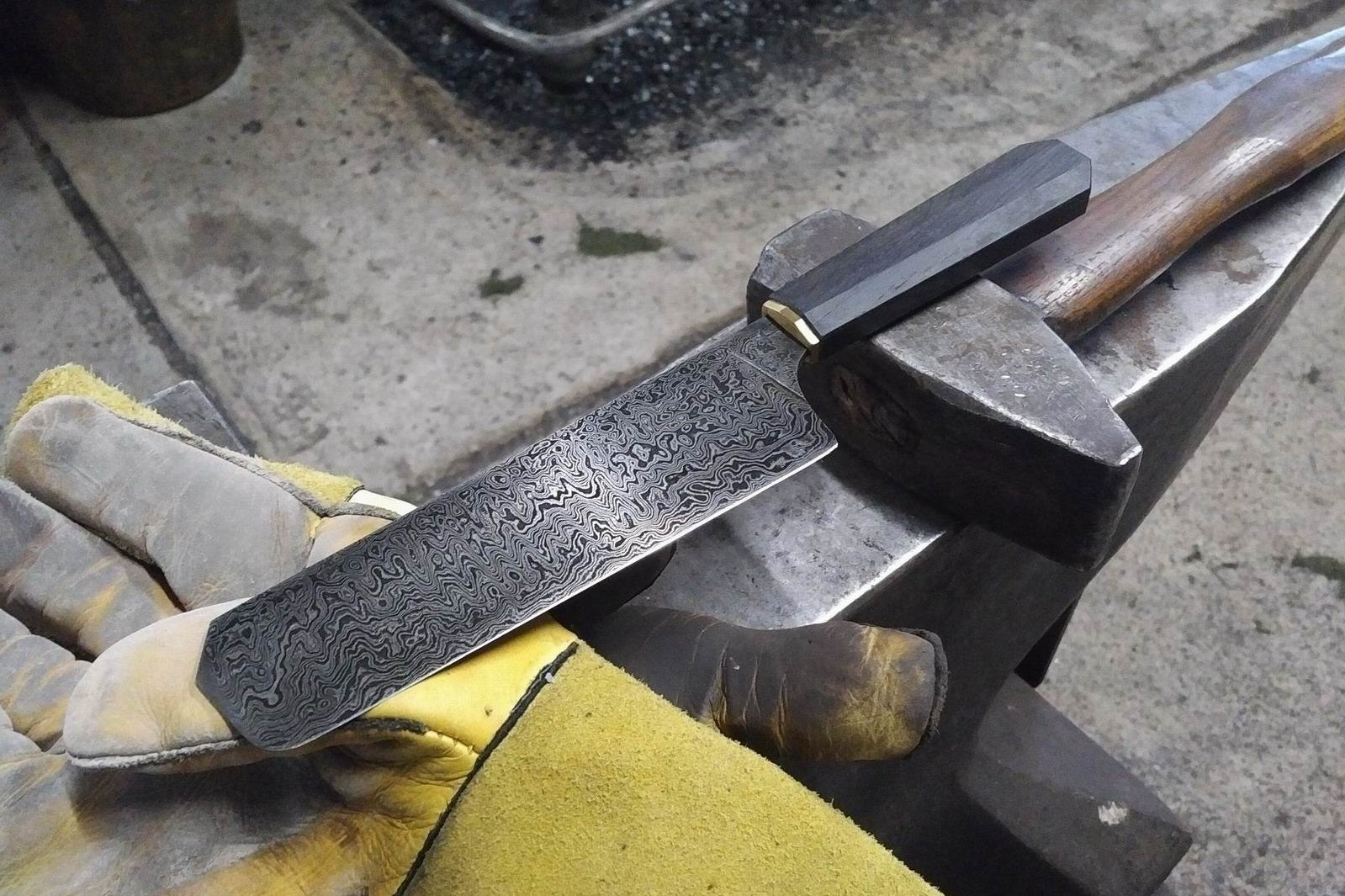 Y-Nakiri in Damascus Steel